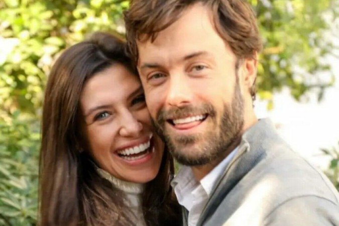 Embora sua família tenha compartilhado declarações comemorando sua recuperação, a esposa do ator, a jornalista Tamara Dalcanale, foi notavelmente excluída dessas comemorações - (crédito: Reprodução/Instagram) Embora sua família tenha compartilhado declarações comemorando sua recuperação, a esposa do ator, a jornalista Tamara Dalcanale, foi notavelmente excluída dessas comemorações - (crédito: Reprodução/Instagram)