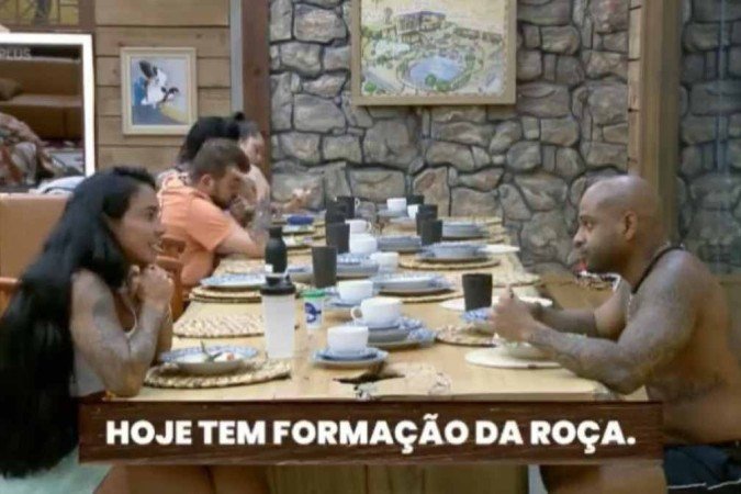 Cezar Black e Kamila Simioni conversam sobre parte íntima de uma ex-affair do enfermeiro - (crédito: Reprodução PlayPlus) Cezar Black e Kamila Simioni conversam sobre parte íntima de uma ex-affair do enfermeiro - (crédito: Reprodução PlayPlus)