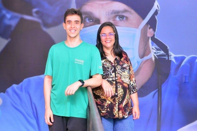 Lucas Mamede decidiu cursar medicina e conta com o apoio da mãe, Patrícia, nos estudos - (crédito: Ed Alves/CB/D.A Press) Lucas Mamede decidiu cursar medicina e conta com o apoio da mãe, Patrícia, nos estudos - (crédito: Ed Alves/CB/D.A Press)