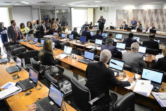 A CCJ aprovou a PEC que limita decisões monocráticas, ou seja de apenas um ministro do STF, no curto tempo de 42 segundos -  (crédito: Pedro França/Agência Senado)