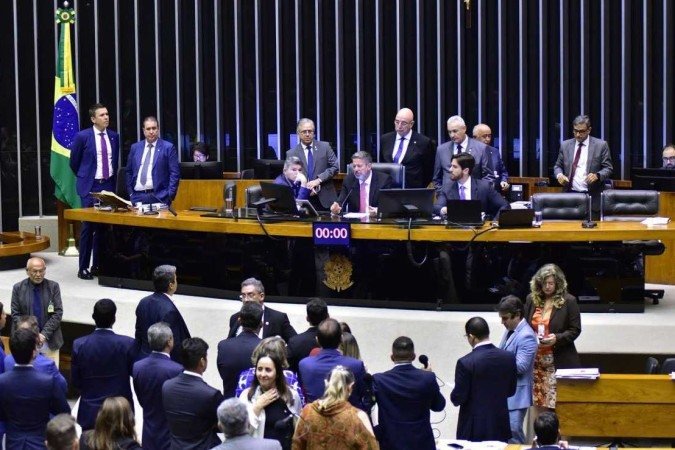 Texto ainda precisa de aprovação do Senado Federal e da sanção de Lula. - (crédito: Zeca Ribeiro/Câmara dos Deputados) Texto ainda precisa de aprovação do Senado Federal e da sanção de Lula. - (crédito: Zeca Ribeiro/Câmara dos Deputados)