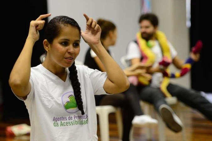 Jovens e adultos a partir do 12 anos, podem fazer as inscrições  -  (crédito: Agência Brasil)