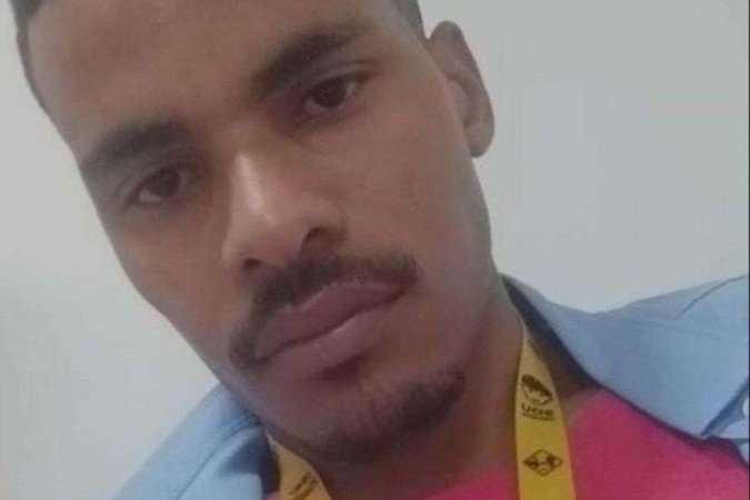Cobrador Ariel Santos Marques assassinado com tiro na cabeça durante assalto em ônibus - (crédito: Material cedido ao Correio) Cobrador Ariel Santos Marques assassinado com tiro na cabeça durante assalto em ônibus - (crédito: Material cedido ao Correio)