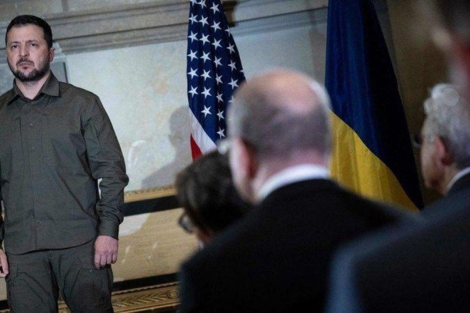 O presidente ucraniano, Volodymyr Zelensky, em evento em Washington no mês de setembro . Ucrânia precisa de apoio financeiro dos EUA - (crédito: Getty Images) O presidente ucraniano, Volodymyr Zelensky, em evento em Washington no mês de setembro . Ucrânia precisa de apoio financeiro dos EUA - (crédito: Getty Images)