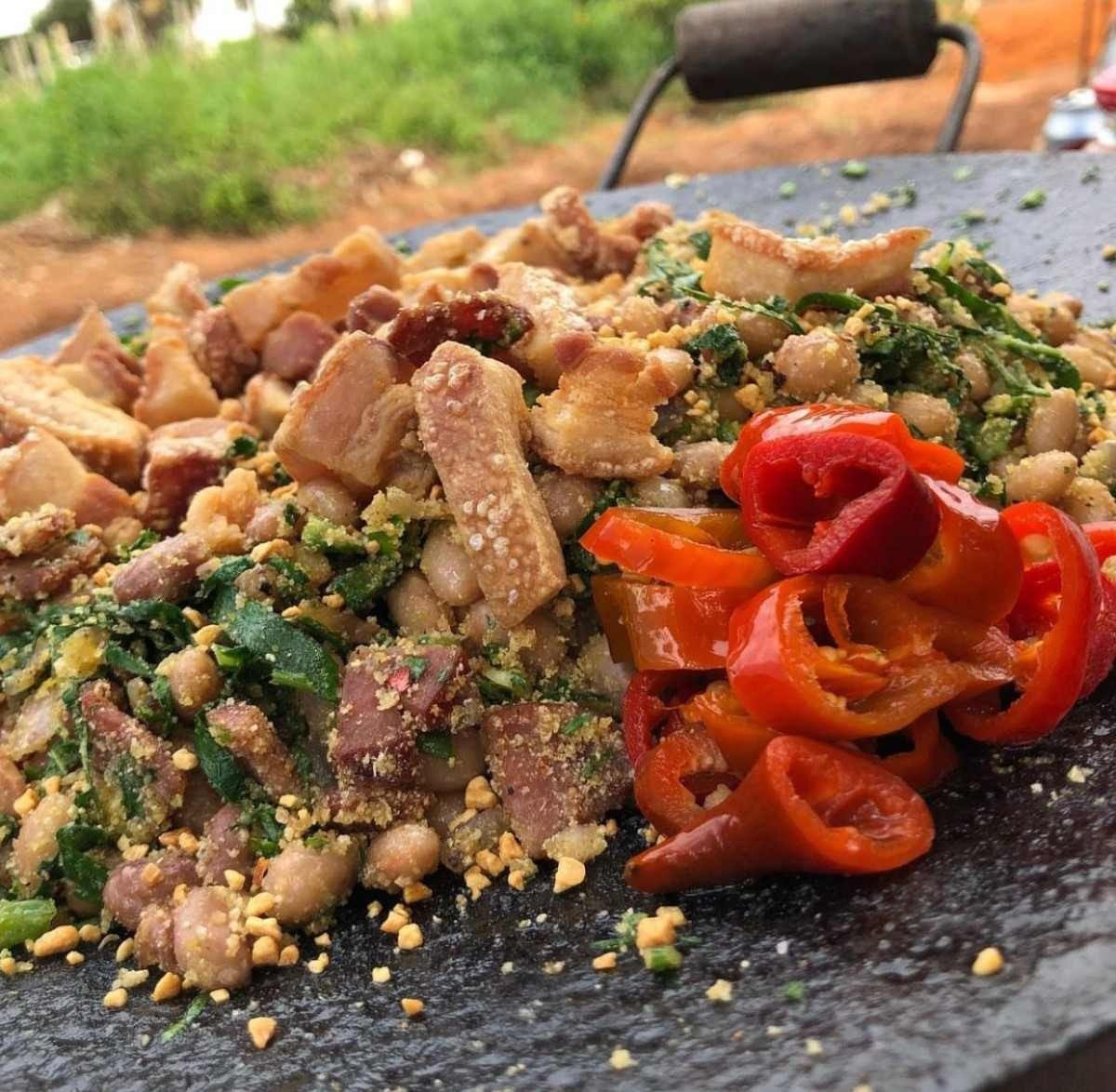 Feijão tropeiro de arado, do chef Altino Moura 