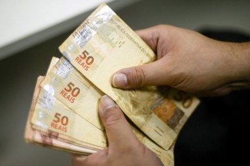 O valor é 18,8% maior que o rendimento médio nacional em 2021, de R$ 1.367. -  (crédito: Arquivo / EBC)