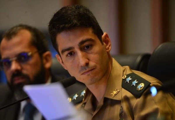 Ed Alves/CB/D.A Press