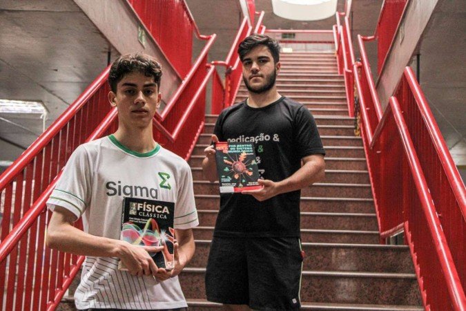 Os estudantes do Sigma Matheus Borras e Pyeto Designa: academia e lazer moderado nos fins de semana -  (crédito:  Kayo Magalhães/CB/D.A Press)
