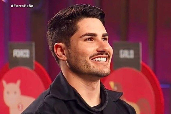 Lucas Souza está sendo processado por seu ex-advogado - (crédito: Reprodução Instagram) Lucas Souza está sendo processado por seu ex-advogado - (crédito: Reprodução Instagram)