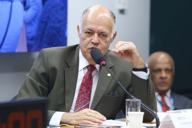 Pastor Eurico citou até mesmo estudo de Freud que consideraria a homossexualidade uma Pastor Eurico citou até mesmo estudo de Freud que consideraria a homossexualidade uma