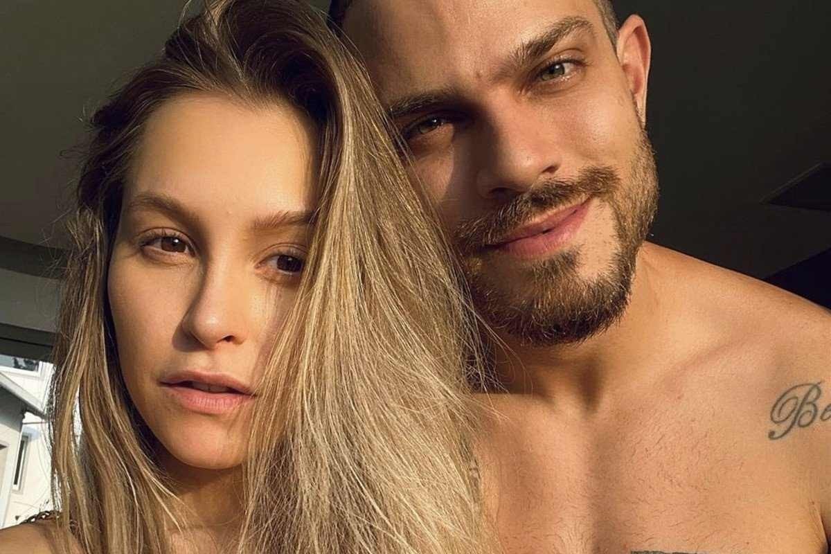 Carla Diaz e Felipe Becari terminam de novo e cantor é apontado como pivô