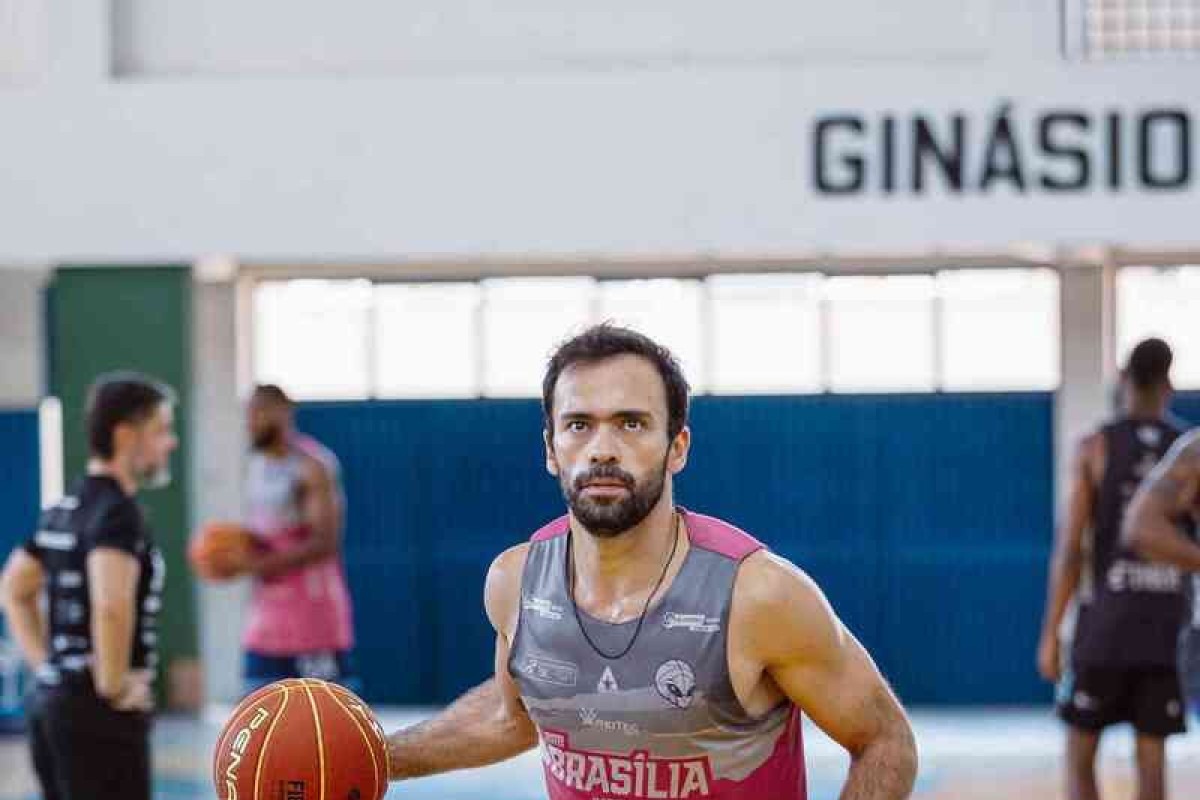 Corinthians Basquete enfrenta Brasília pelo NBB