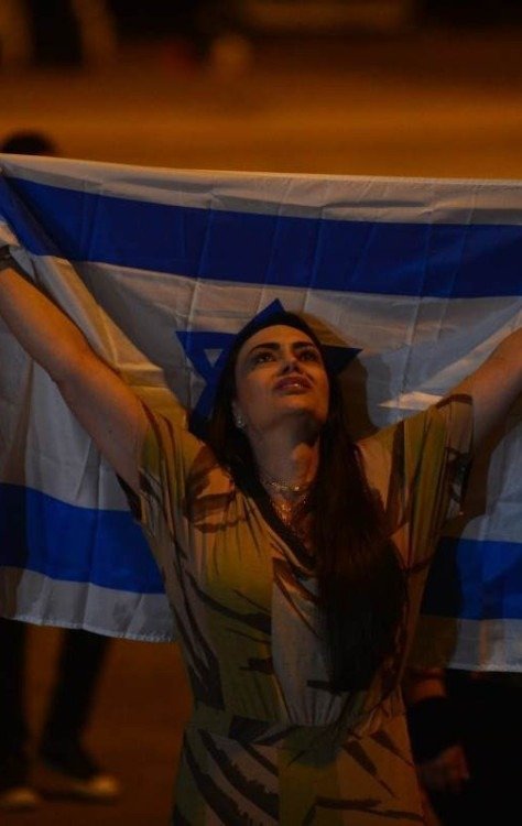 Primeiro voo da FAB de resgate de brasileiros retidos em Israel chega em Brasília