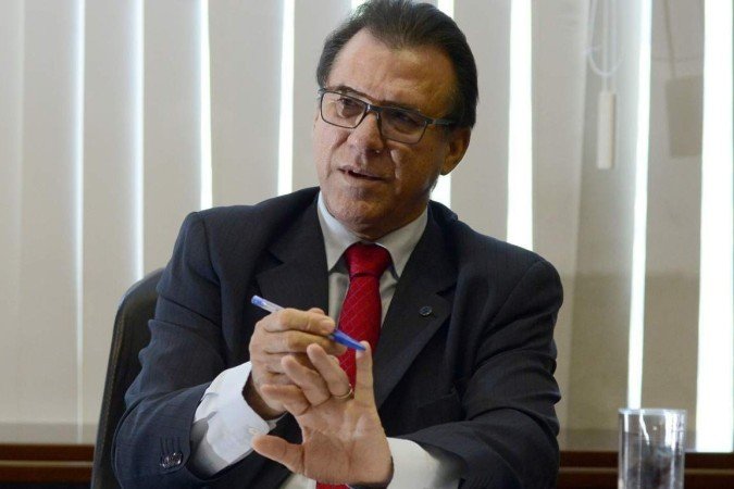  O ministro do trabalho, Luiz Marinho, disse ter estranhado a rápida reação do Congresso, que aprovou ontem o regime de urgência para a pauta -  (crédito:  Marcelo Ferreira/CB/D.A Press)
