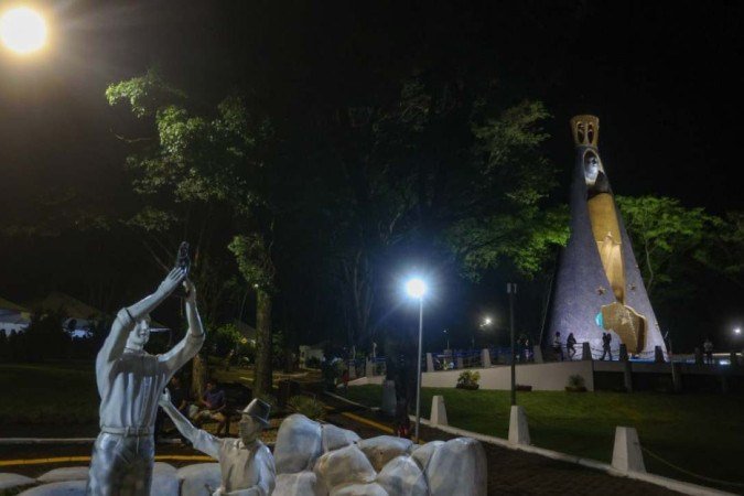 Monumento para Nossa Senhora Aparecida em Itaipulândia (PR) - (crédito: Gilson Abreu/AEN) Monumento para Nossa Senhora Aparecida em Itaipulândia (PR) - (crédito: Gilson Abreu/AEN)