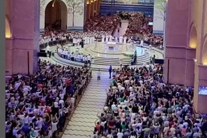 Celebração da Nossa Senhora Aparecida - (crédito: Reprodução/Instagram) Celebração da Nossa Senhora Aparecida - (crédito: Reprodução/Instagram)