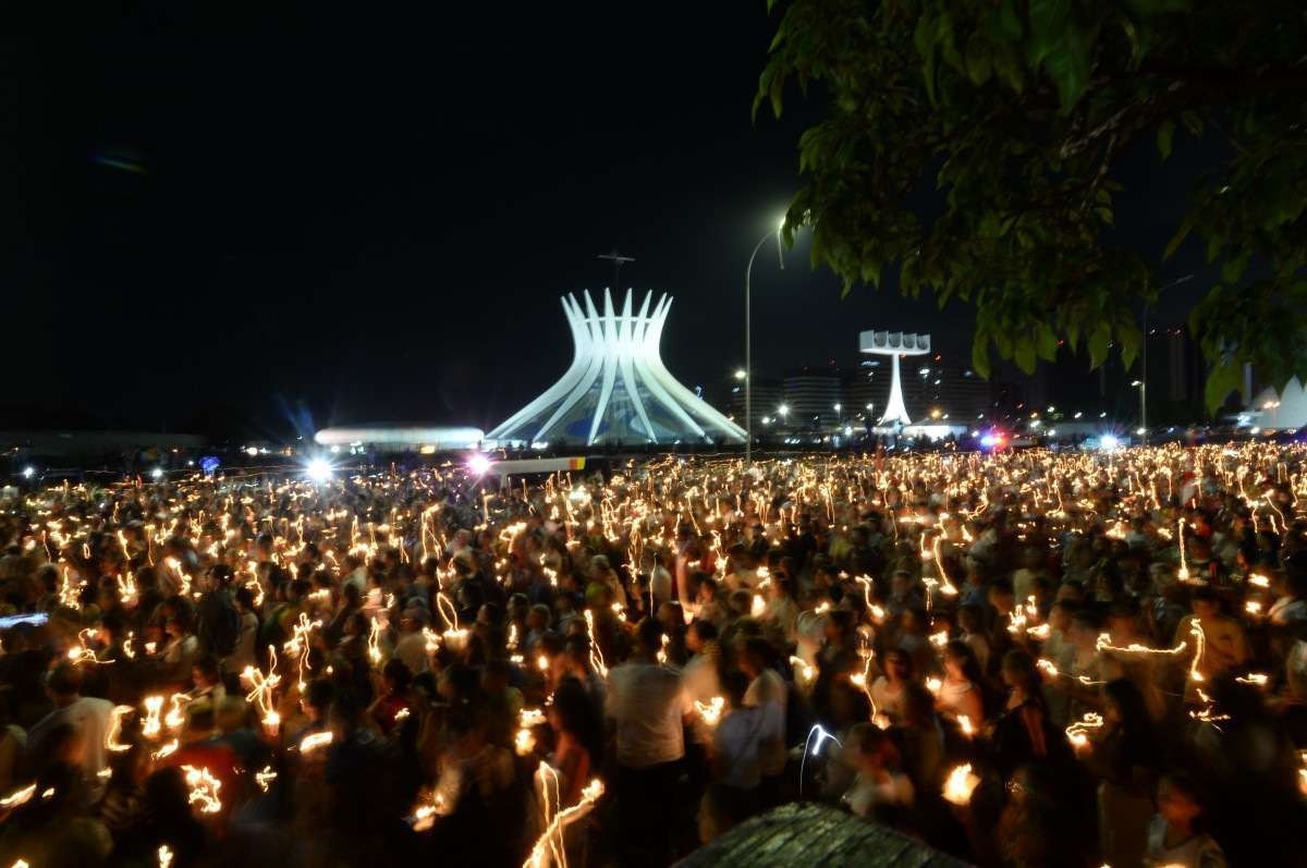  12/10/2023. Crédito: Minervino Júnior/CB/D.A Press. Brasil.  Brasilia - DF. Missa e procissão da padroeira do Brasil Nossa Senhora Aparecida.