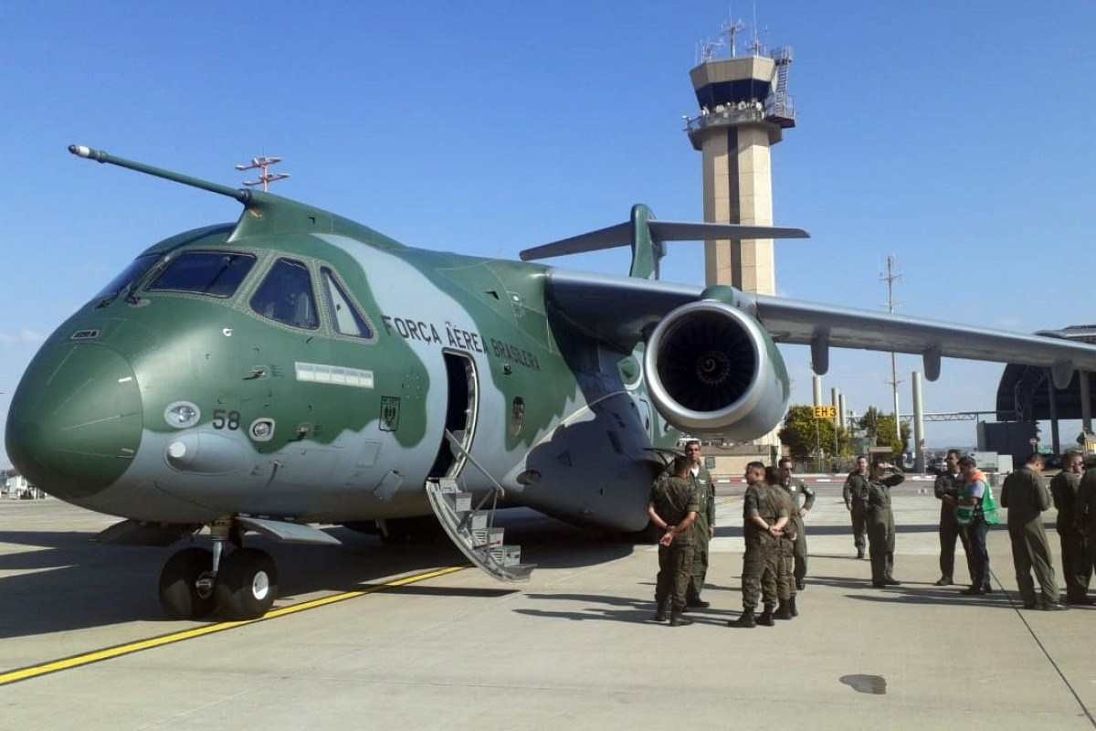 Avião da FAB chega em Ribeirão Preto para auxiliar no combate aos incêndios