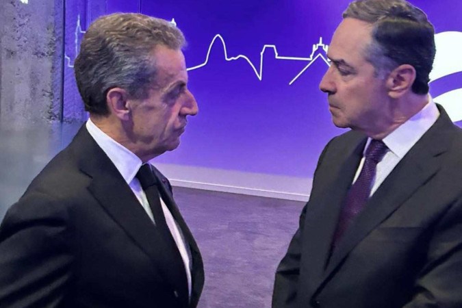 Ex-presidente da França, Sarkozy elogiou o discurso de Barroso e disse que o ministro tem preparo para assumir a Presidência da República -  (crédito: Divulgação)