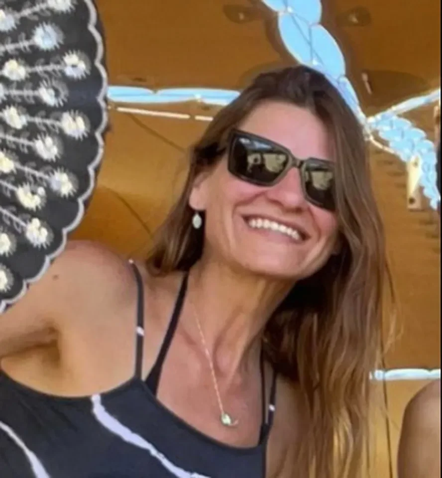 Desaparecida desde sábado (7/10), Karla Stelzer foi encontrada morta em Israel - (crédito: arquivo pessoal) Desaparecida desde sábado (7/10), Karla Stelzer foi encontrada morta em Israel - (crédito: arquivo pessoal)