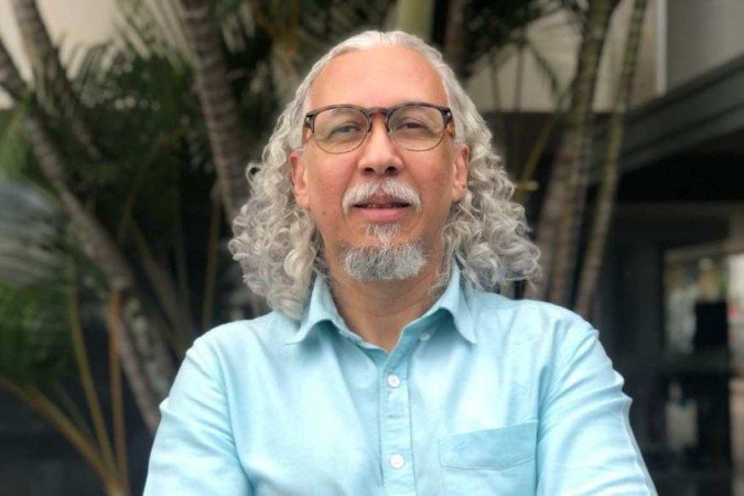 Escritor e médico alagoano Edmon Araujo. - (crédito: Jáder Rezende/Divulgação) Escritor e médico alagoano Edmon Araujo. - (crédito: Jáder Rezende/Divulgação)