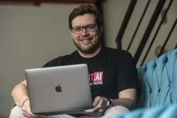 Patrick: 'Criamos algo tão simples e humano que faz uma entrevista de emprego se parecer com uma conversa com amigos. O segredo é a sofisticação tecnológica por trás disso tudo' -  (crédito: Leo Caldas/Divulgação)