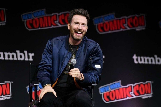 Chris Evans durante Spotlight durante o dia 3 da New York Comic Con 2023 no Javits Center em 14 de outubro de 2023 - (crédito: Craig Barritt / GETTY IMAGES NORTH AMERICA / Getty Images via AFP) Chris Evans durante Spotlight durante o dia 3 da New York Comic Con 2023 no Javits Center em 14 de outubro de 2023 - (crédito: Craig Barritt / GETTY IMAGES NORTH AMERICA / Getty Images via AFP)