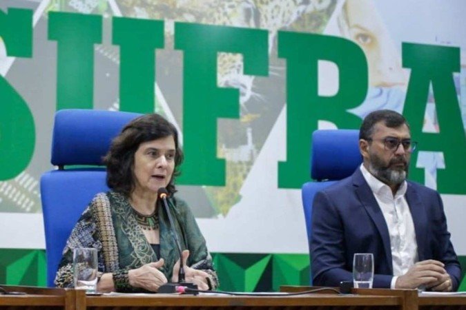 Nísia Trindade anuncia investimentos em Manaus, Amazonas - (crédito: Rafael Nascimento / Ministério da Saúde) Nísia Trindade anuncia investimentos em Manaus, Amazonas - (crédito: Rafael Nascimento / Ministério da Saúde)