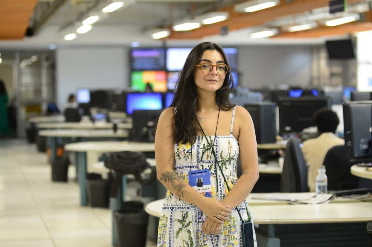 Victoria Lacerda, aluna do curso Jornalismo na Prática