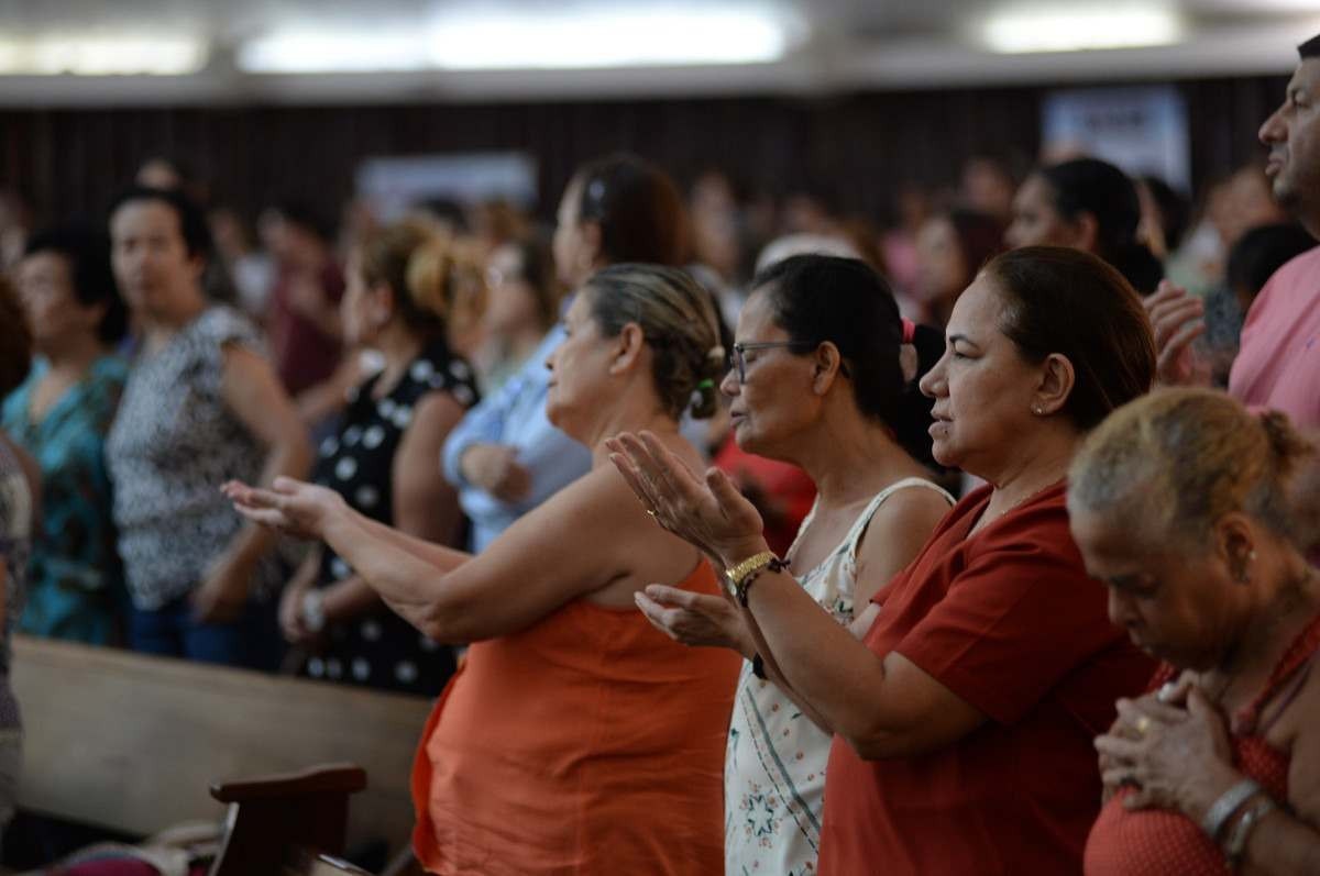 As missas em homenagem à Santa Edwiges começaram às 6h e foram até a noite