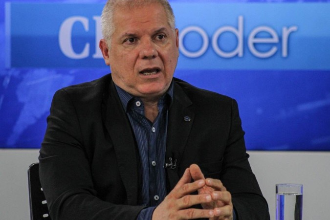  17/10/2023. Crédito: Kayo Magalhães/CB/D.A Press. Brasil.  Brasilia - DF. CB.Poder entrevista Alessandro Stefanutto, presidente do Instituto Nacional do Seguro Social (INSS. Na bancada: Carlos Alexandre de Sousa. -  (crédito:  Kayo Magalhães/CB/D.A Press)