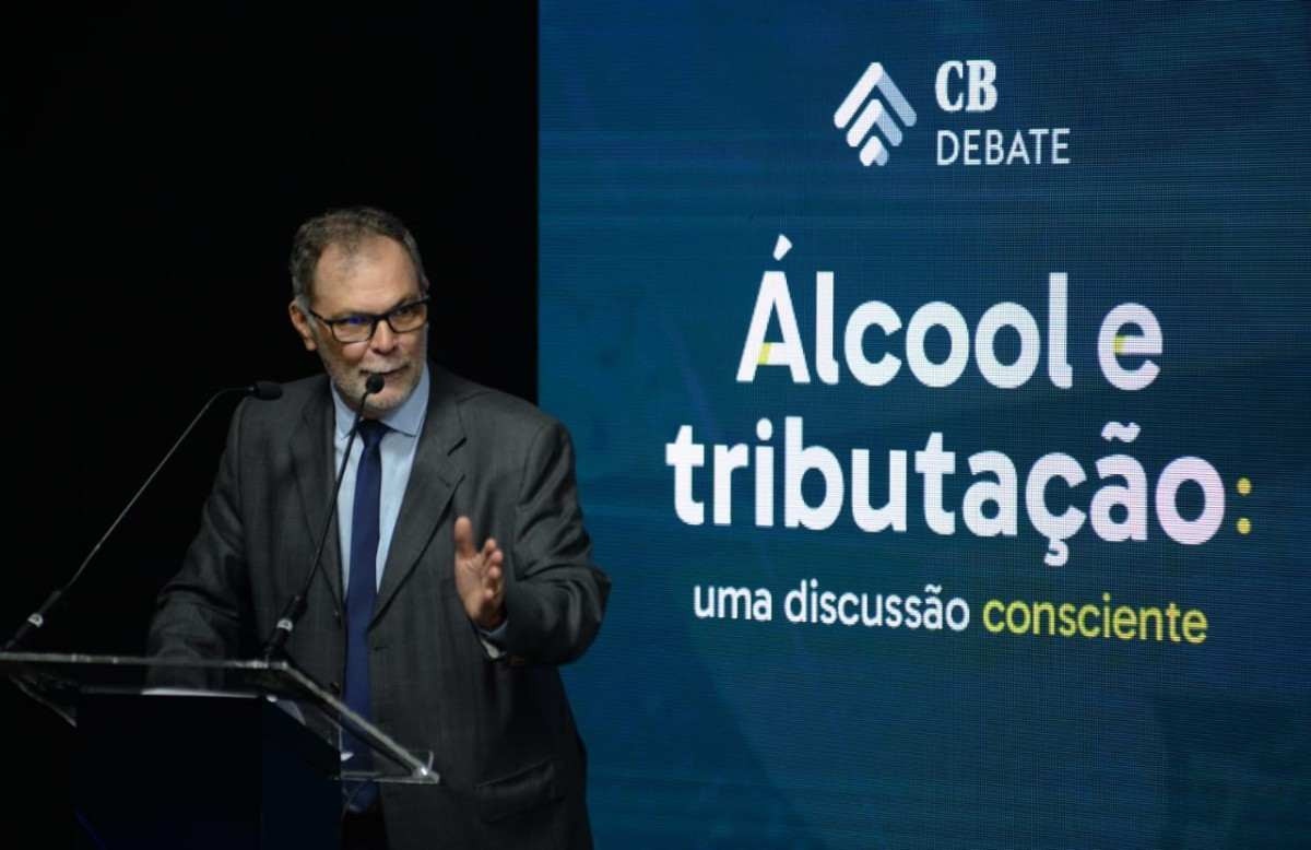 Somos todos iguais, álcool é álcool, afirma presidente da ABBD
