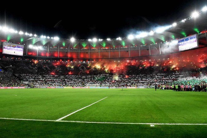 Estas multas já estavam previstas, já que o uso de sinalizadores é proibido e desencorajado pela Conmebol - (crédito: Mailson Santana/Fluminense FC) Estas multas já estavam previstas, já que o uso de sinalizadores é proibido e desencorajado pela Conmebol - (crédito: Mailson Santana/Fluminense FC)