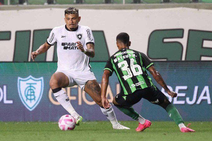 Botafogo vence América-MG e amplia vantagem na liderança do Brasileirão -  (crédito: Jogada10)