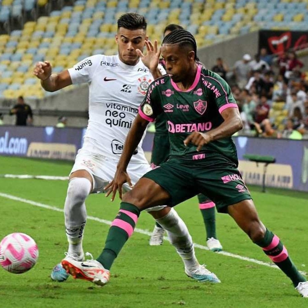 Corinthians busca empate, mas sai da briga pelo segundo lugar