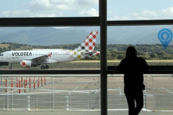 Ao menos 11 aeroportos são evacuados na França por novos avisos de bomba - (crédito: Pascal Pochard/AFP) Ao menos 11 aeroportos são evacuados na França por novos avisos de bomba - (crédito: Pascal Pochard/AFP)