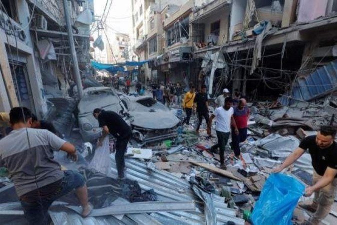 Forças de Defesa de Israel afirmam ter destruído “centenas de infra-estruturas terroristas do Hamas” nas últimas 24h - (crédito: Reuters) Forças de Defesa de Israel afirmam ter destruído “centenas de infra-estruturas terroristas do Hamas” nas últimas 24h - (crédito: Reuters)