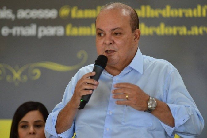 Segundo o documento, o governador nomeará 400 aprovados, sendo 200 agentes, 100 escrivães e 100 policiais penais - (crédito: Ed Alves/CB) Segundo o documento, o governador nomeará 400 aprovados, sendo 200 agentes, 100 escrivães e 100 policiais penais - (crédito: Ed Alves/CB)