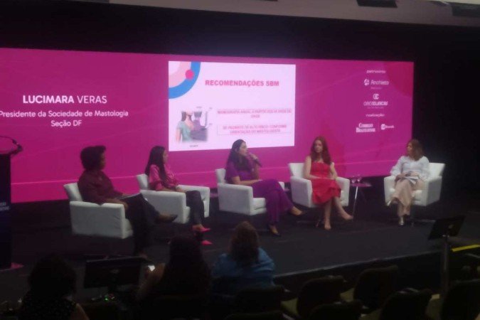 O evento Câncer de Mama: uma rede de cuidados pode ser acompanhado pelo canal do Correio Braziliense no YouTube - (crédito: Hitalo da Silva) O evento Câncer de Mama: uma rede de cuidados pode ser acompanhado pelo canal do Correio Braziliense no YouTube - (crédito: Hitalo da Silva)