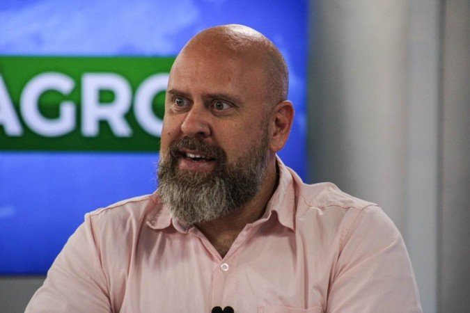 O pesquisador da Embrapa Hortaliças, Carlos Pacheco, fala sobre os efeitos do aumento da temperatura nas culturas de hortaliças - (crédito: Kayo Magalhães/CB/D.A Press) O pesquisador da Embrapa Hortaliças, Carlos Pacheco, fala sobre os efeitos do aumento da temperatura nas culturas de hortaliças - (crédito: Kayo Magalhães/CB/D.A Press)