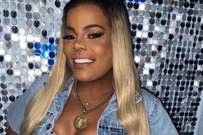 Tati Quebra Barraco anuncia 27ª cirurgia e fala sobre ser chamada de feia - (crédito: Reprodução/Instagram @tatiquebrabarraco) Tati Quebra Barraco anuncia 27ª cirurgia e fala sobre ser chamada de feia - (crédito: Reprodução/Instagram @tatiquebrabarraco)