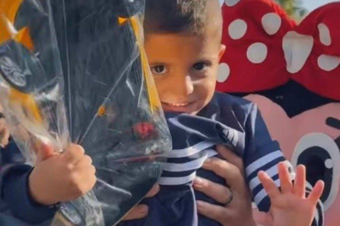 Segundo a organização não governamental Save the Children, ao menos 2 mil crianças foram mortas na Faixa de Gaza desde o início do conflito entre Israel e Hamas - (crédito: Reprodução/Instagram @abdallah_alattar1999) Segundo a organização não governamental Save the Children, ao menos 2 mil crianças foram mortas na Faixa de Gaza desde o início do conflito entre Israel e Hamas - (crédito: Reprodução/Instagram @abdallah_alattar1999)
