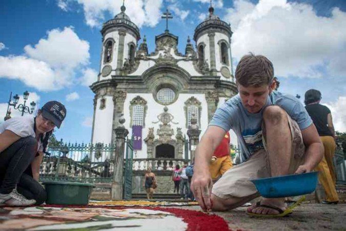 Escolas de São João del-Rei passarão por uma desinfecção e limpeza generalizada a partir desta quarta-feira (25/10)
- (crédito: Iphan) Escolas de São João del-Rei passarão por uma desinfecção e limpeza generalizada a partir desta quarta-feira (25/10)
- (crédito: Iphan)