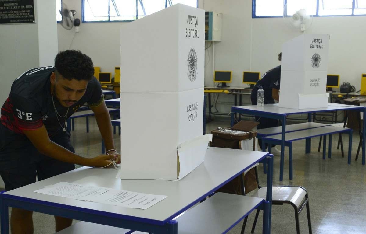 Eleições escolares no Distrito Federal. Centro de Ensino Médio Setor Leste na Asa Sul