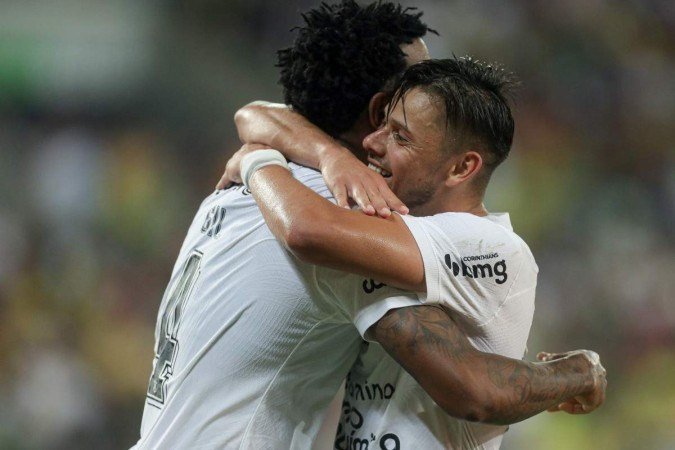 Gil e Romero se destacaram na partida e participaram do gol Alvinegro. - (crédito: Rodrigo Coca/ Ag. Corinthians) Gil e Romero se destacaram na partida e participaram do gol Alvinegro. - (crédito: Rodrigo Coca/ Ag. Corinthians)