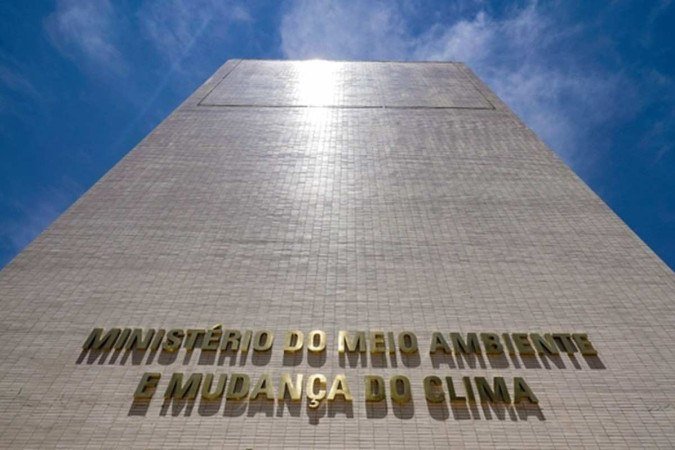 Os aprovados e nomeados receberão o salário inicial de R$ 9,4 mil
- (crédito: Rafa Neddermeyer/Agência Brasil) Os aprovados e nomeados receberão o salário inicial de R$ 9,4 mil
- (crédito: Rafa Neddermeyer/Agência Brasil)
