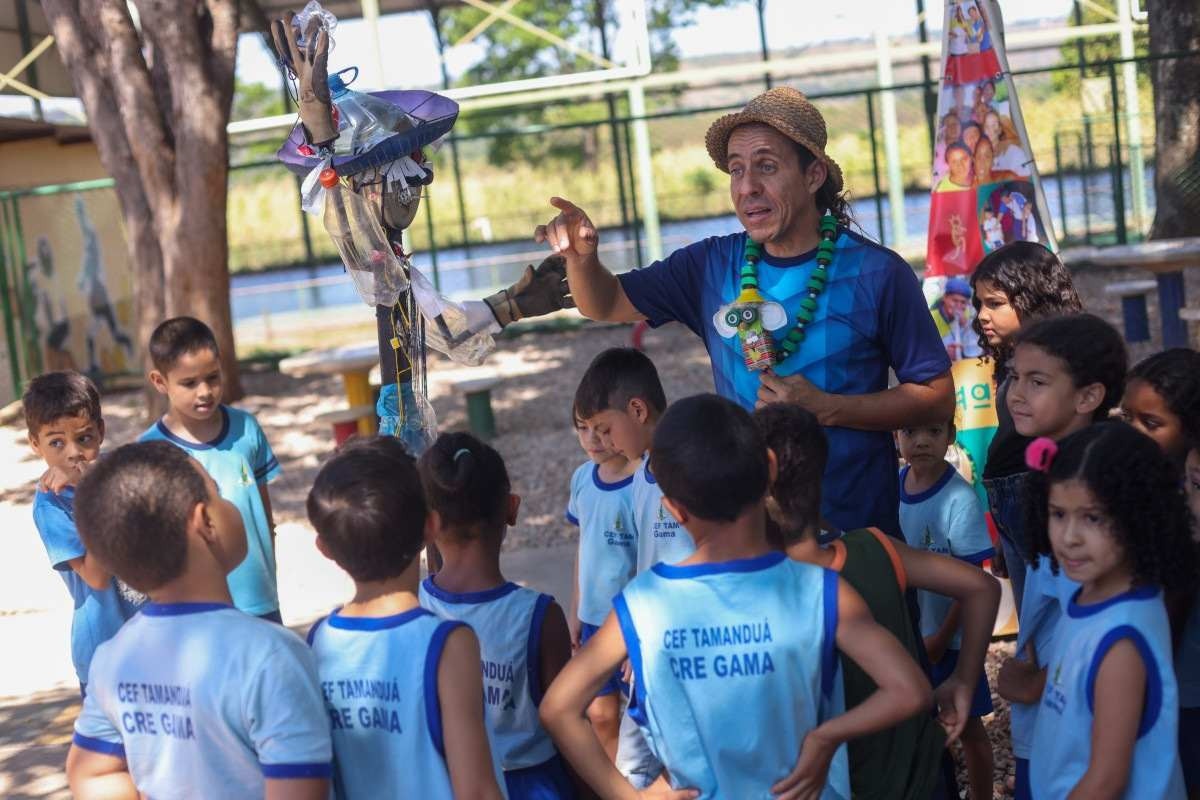 Ha Ono Beko completa 27 anos e promove oficinas de reciclagem e produção musical em escolas públicas