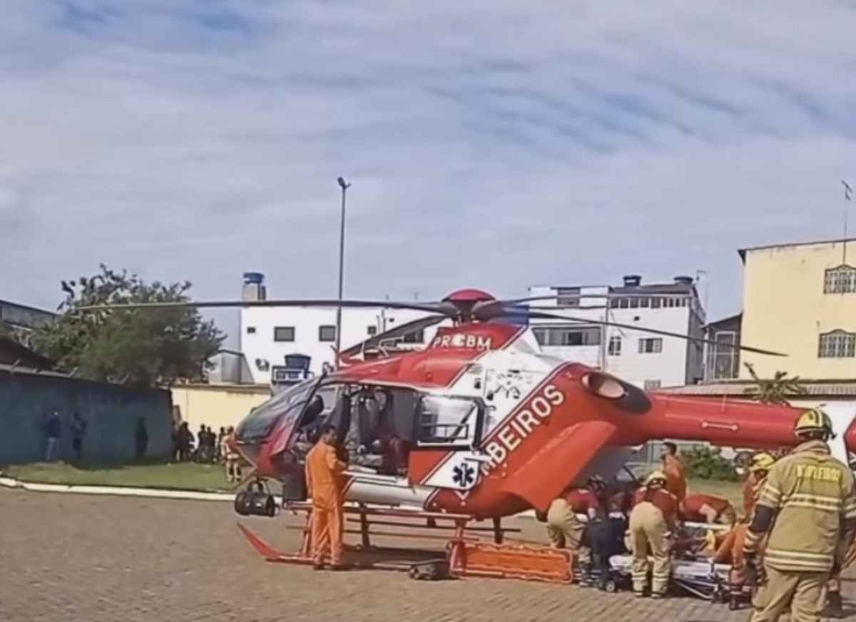 Homem é socorrido de helicóptero após cair de telhado de 3 metros, em Ceillândia