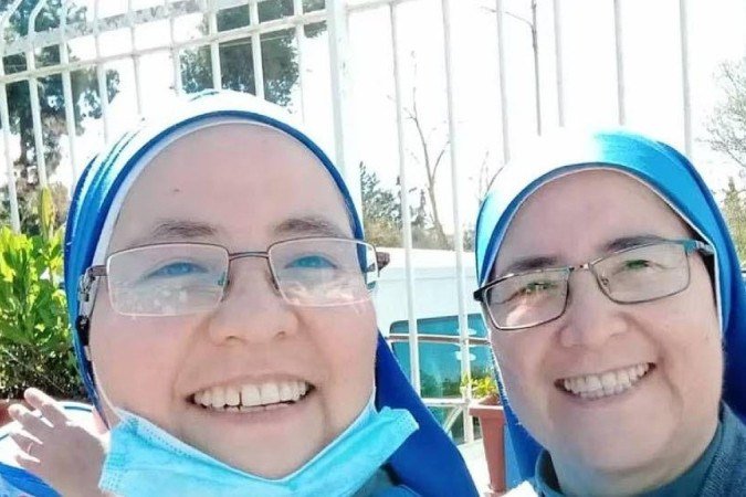 Foto do arquivo das igrejas María del Perpetuo Socorro (à esquerda) e María del Pilar Llerena Vargas, na única igreja católica de Gaza - (crédito: Familia Religiosa IVE) Foto do arquivo das igrejas María del Perpetuo Socorro (à esquerda) e María del Pilar Llerena Vargas, na única igreja católica de Gaza - (crédito: Familia Religiosa IVE)
