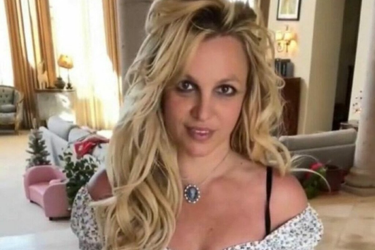 Britney Spears relembra vinda ao Brasil e episódio em que ficou nua